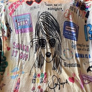 Graphic Blanket with Taylor Pop Art Swift Design